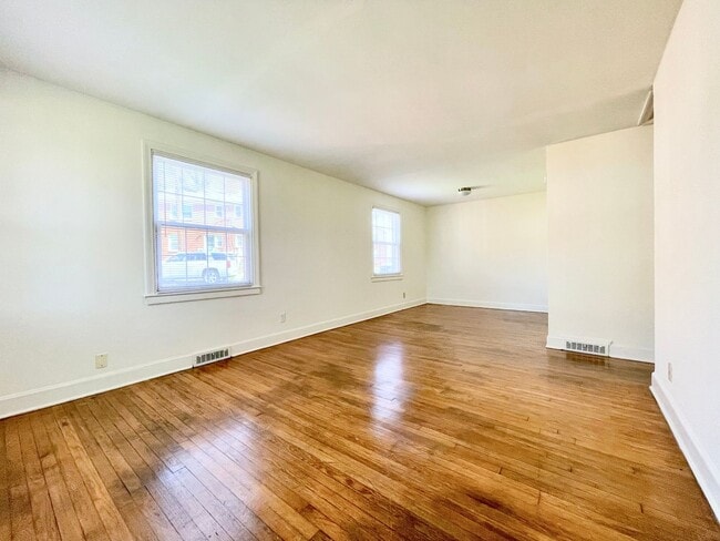 Photo - Latham Park Manor