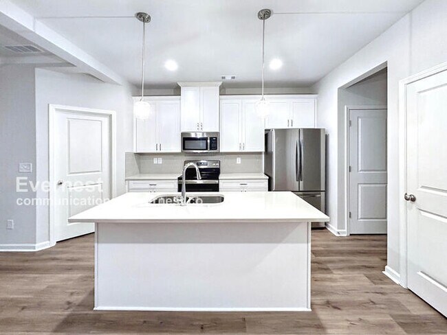 Photo - 2797 Aralynn Wy