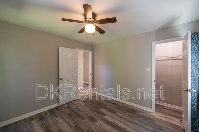 Building Photo - 2874 Blount St