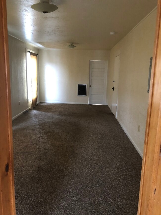 Photo - 1226 E 12th St