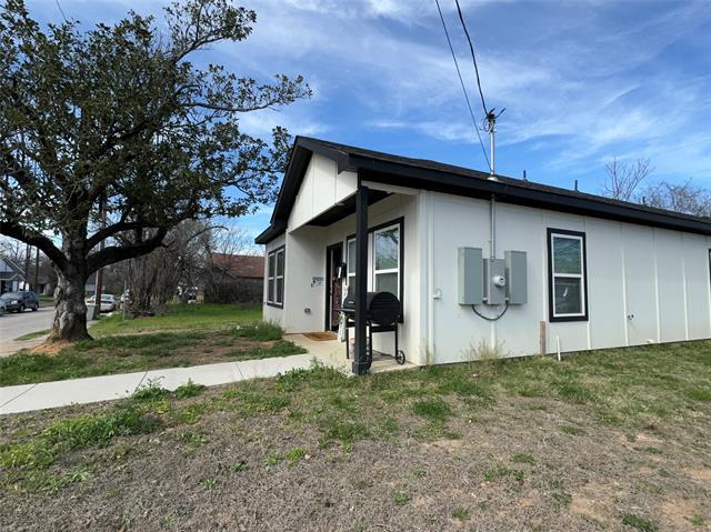 Photo - 4934 Echo Ave