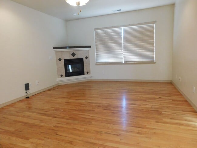 Photo - 570 1/2 Garden Grove Court