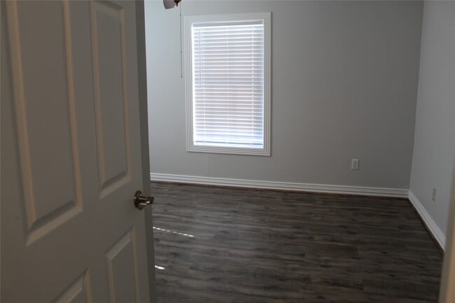 Photo - 2914 Pitzlin St