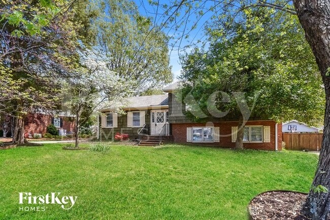 Photo - 1714 Clarendon Dr