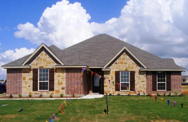 Building Photo - 2705 Random Ct