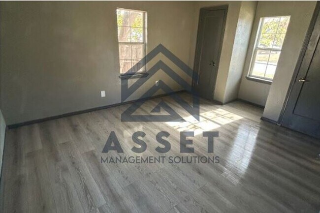 Photo - 2 Bedroom Home Available!