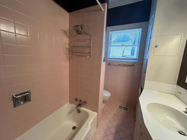 Photo - Gorgeous South Highlands 3 Bedroom Home