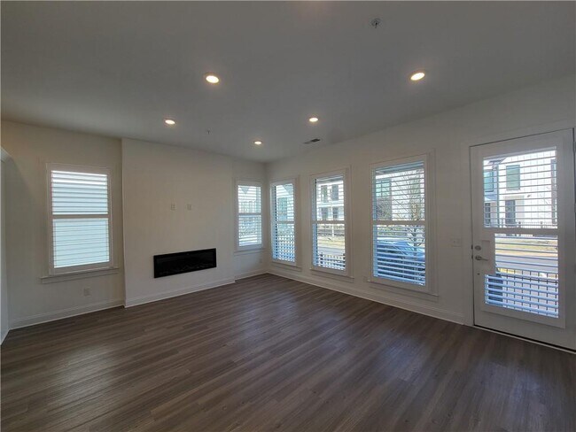 Photo - 111 Pearl St