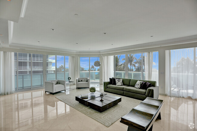 Building Photo - 10101 Collins Ave Unit 4E Rental