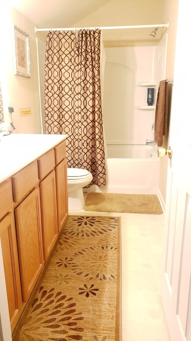 Photo - 2717 Meadow Knoll Dr