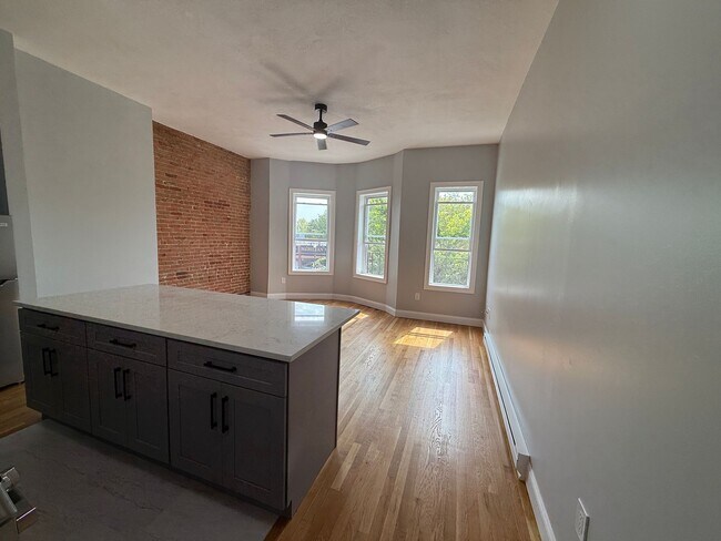 Photo - 125 London St Unit 3