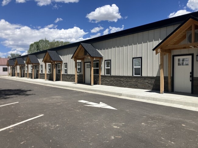 Building Photo - Wilos LLC Unit 3