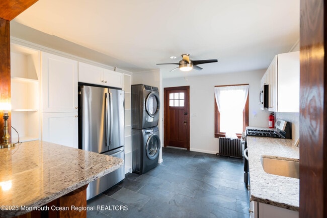 Photo - 635 Princeton Ave