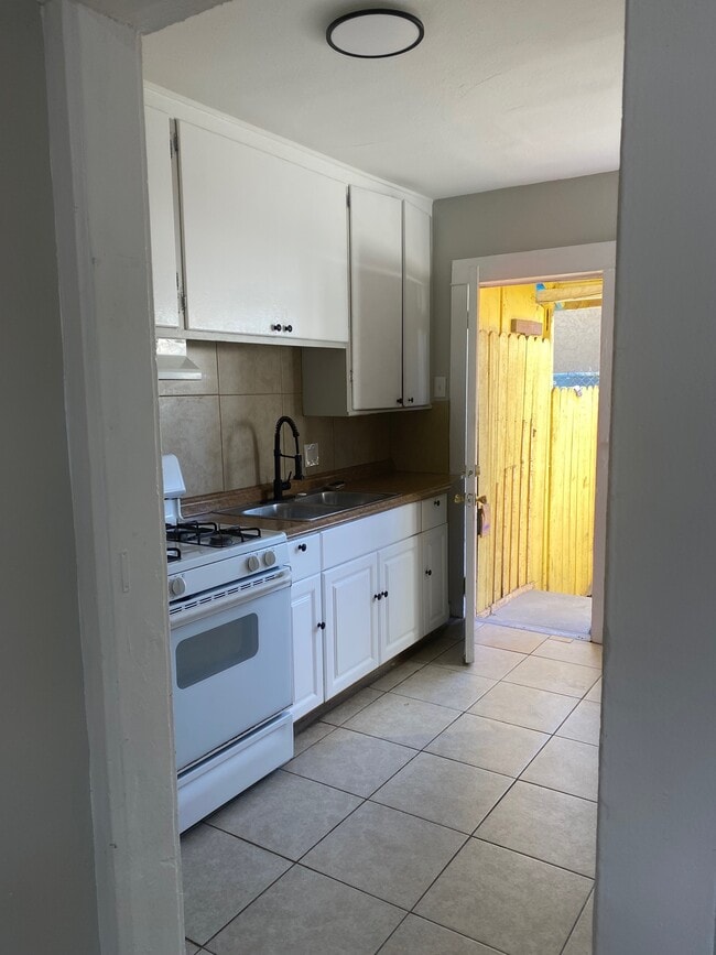 Photo - 4477 Polk Ave Unit 1