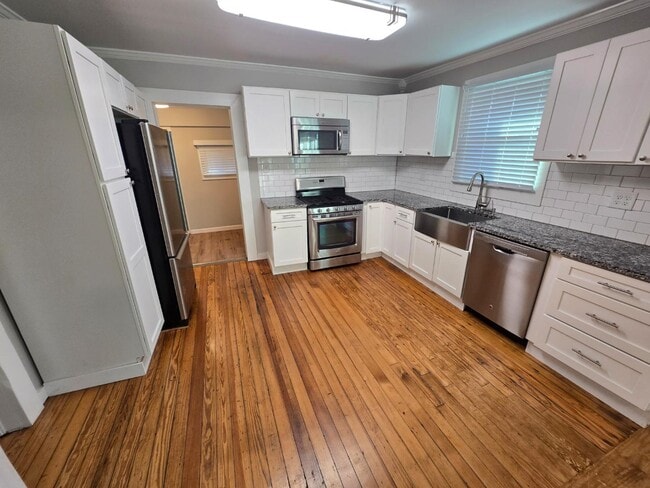 Photo - 27 N Washington Ave