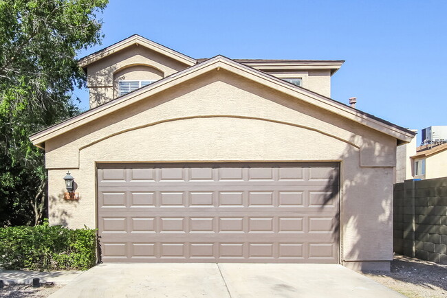Building Photo - 9147 N 73rd Ln Rental