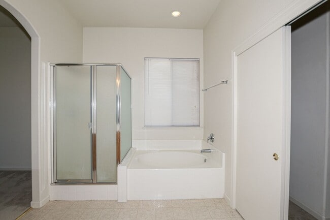 Photo - 4 bedroom 2 bath House for RENT