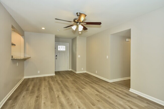 Photo - 183 Township Dr Casa