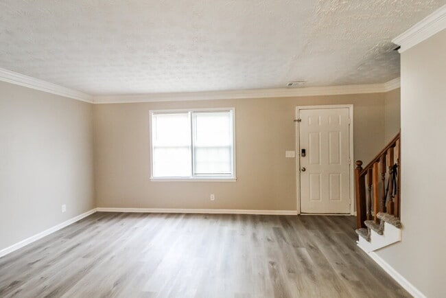 Photo - 1717 Salem Woods Dr SE