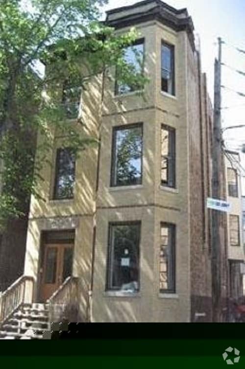 Building Photo - 850 W Fletcher St Unit # 01R Rental