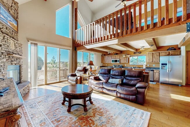 Photo - 760 S Creekside Dr