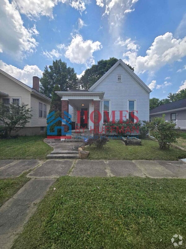 Building Photo - Two Bedroom House | Off-Street Parking