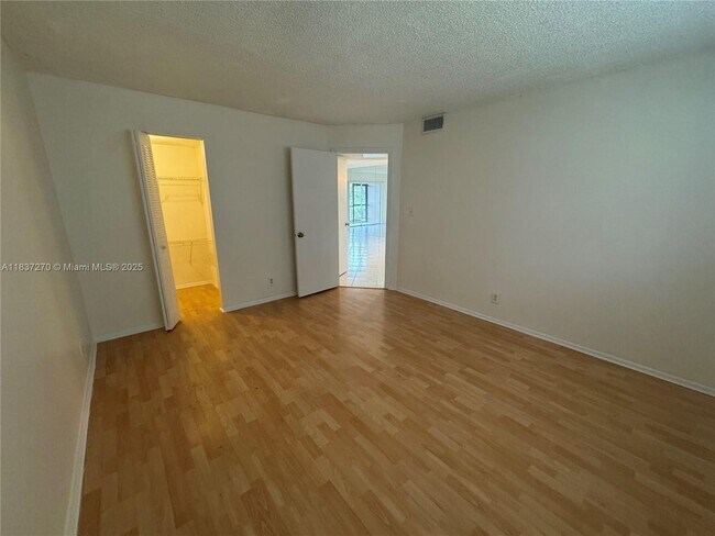 Photo - 8051 S Colony Cir Unit 105