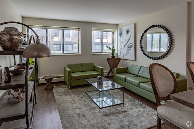1BR, 1BA - 547SF - Living Room - Sienna Green Apartments