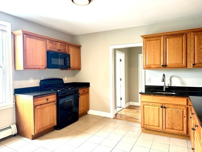 Building Photo - 56 Estes St Unit 5