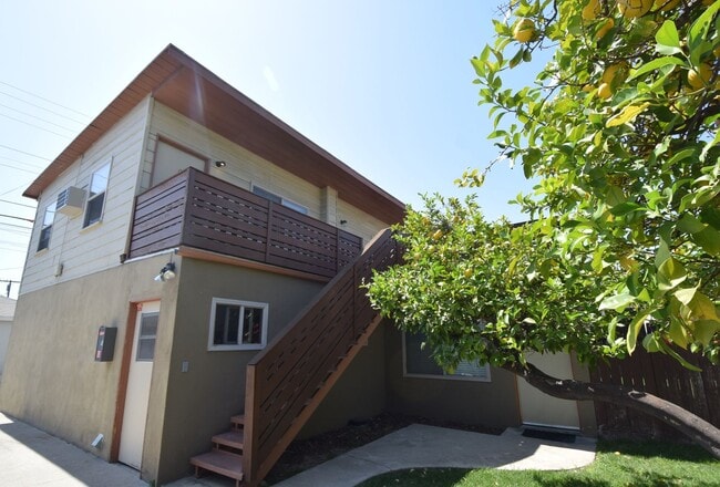 605-609 North Hollywood Way - 605-609 North Hollywood Way Apartment Unit 609-B