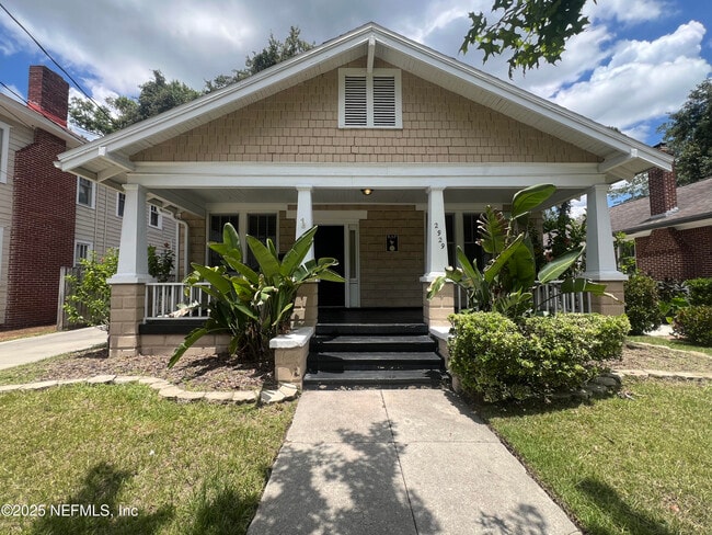 Building Photo - 2929 Forbes St Rental