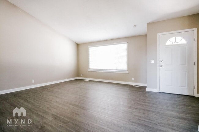 Photo - 5888 Cilma Dr