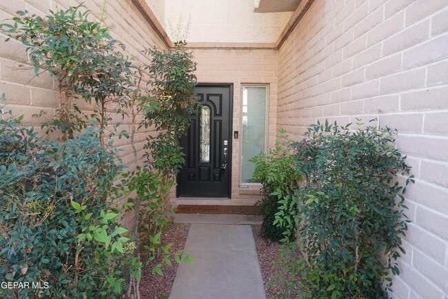 Photo - 4614 N Stanton St