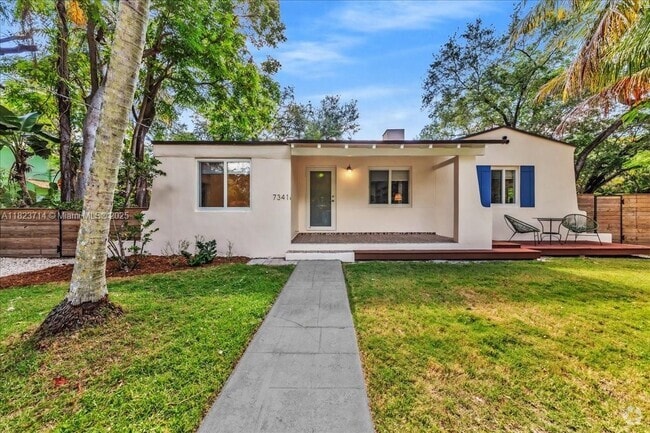 Building Photo - 7341 SW 64th Ct Rental