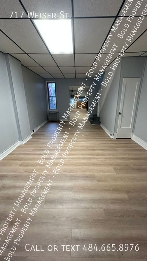 Photo - 717 Weiser St