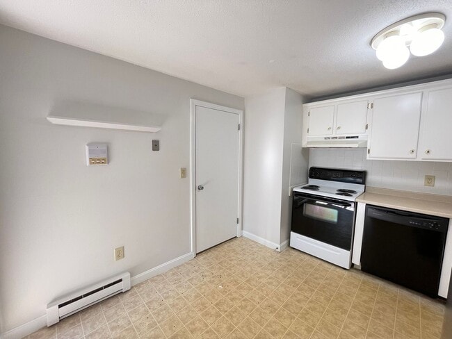 Photo - 80 English Village Rd Unit L 301