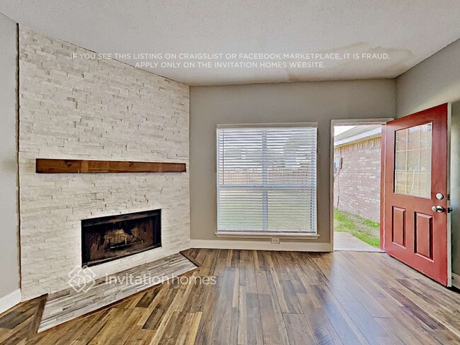 Photo - 7992 Roundtable Rd