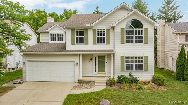 Photo - 47258 Scarlet Dr N