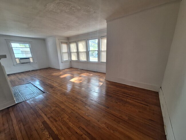 Photo - Come see your new home!