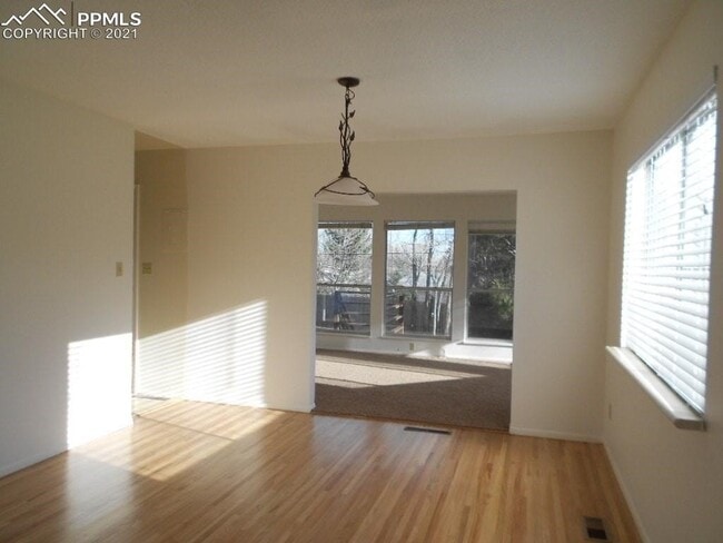 Photo - 3 bedroom Comanche Drive