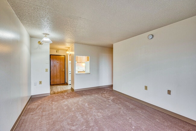 Towne Centre Place 62+