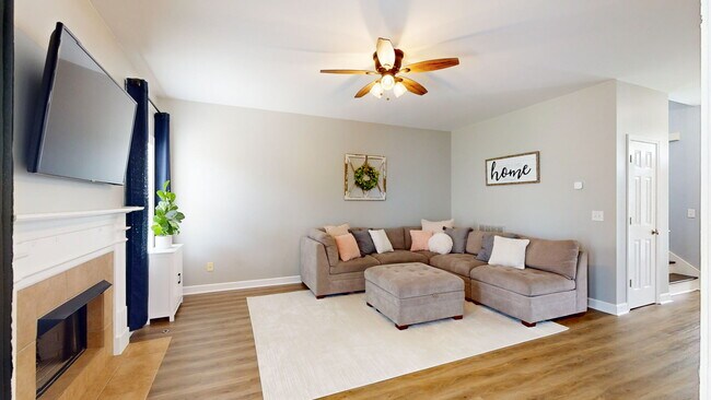 Photo - 2259 Dewey Dr