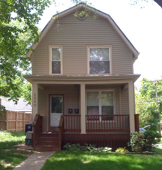 1300 Hutchins Ave Unit 1