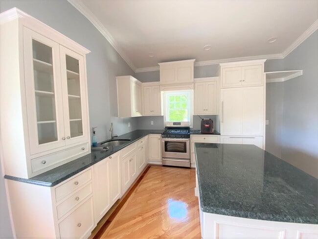 Photo - 66 Dudley St Unit 1