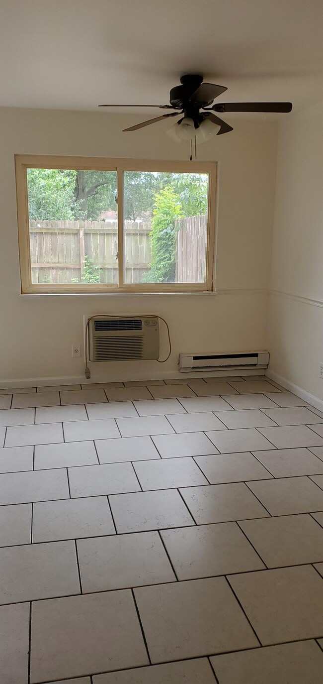 Photo - 7407 Hazelcrest Dr