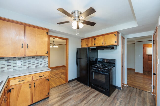 Photo - 3827 Covington Rd