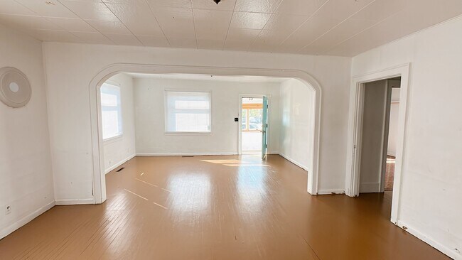 Photo - 3 bdrm + bonus room/1 bath house with gara...