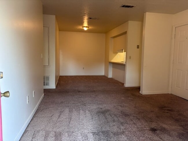 Photo - 836 Riverview Dr Unit Apt B-7