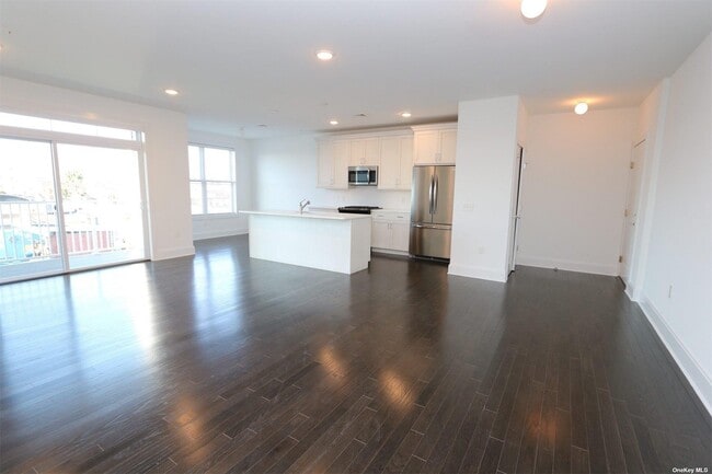 Building Photo - 516 Marina Pointe Dr Rental