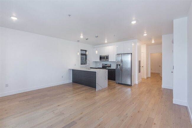 Photo - 7505 PARK Ave Unit 301